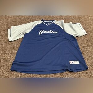 EUC Men's Yankees Magestic Jersey XL grey Blue Authentic